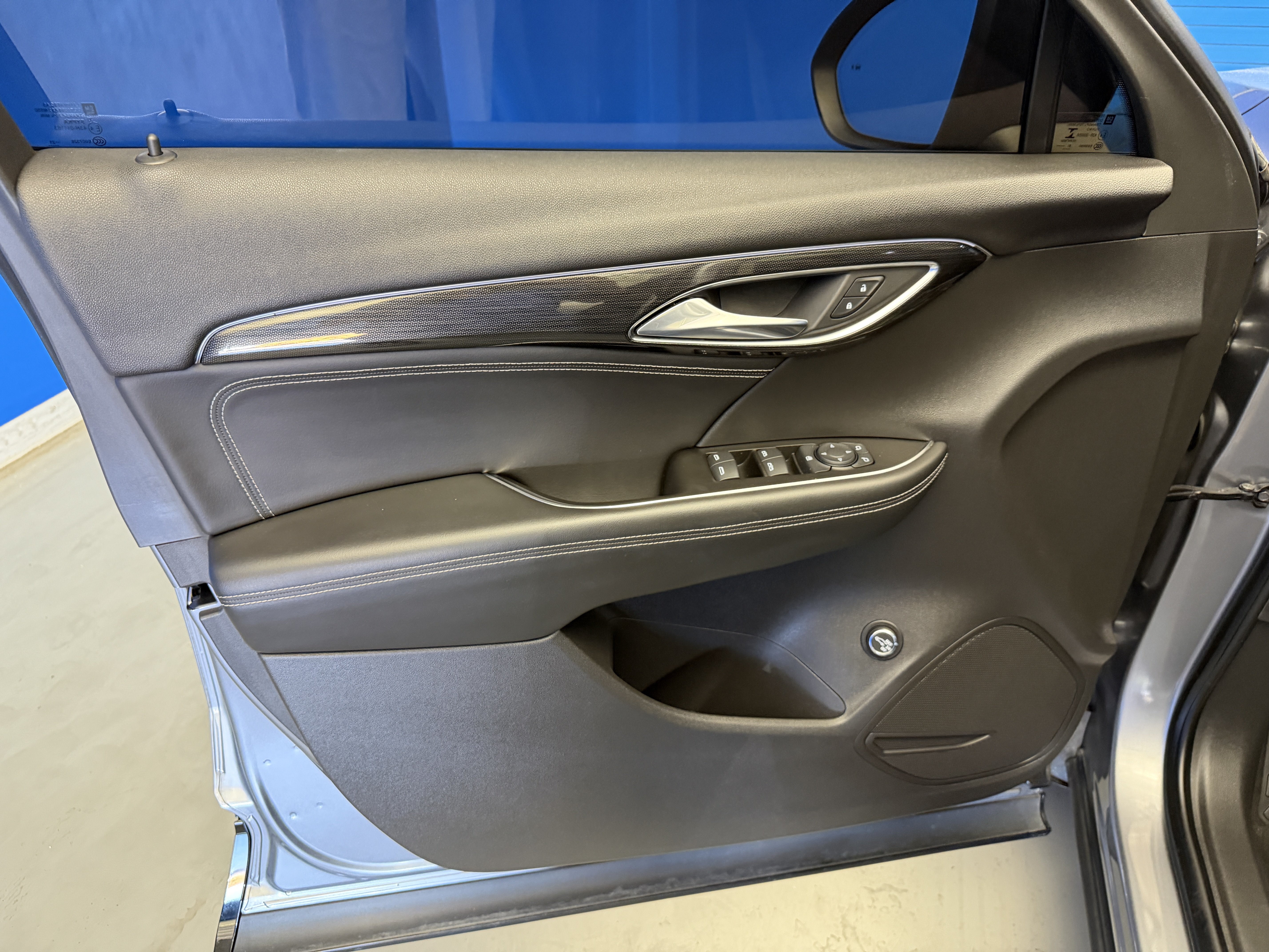 Used 2022 Buick Envision Preferred FWD image 9