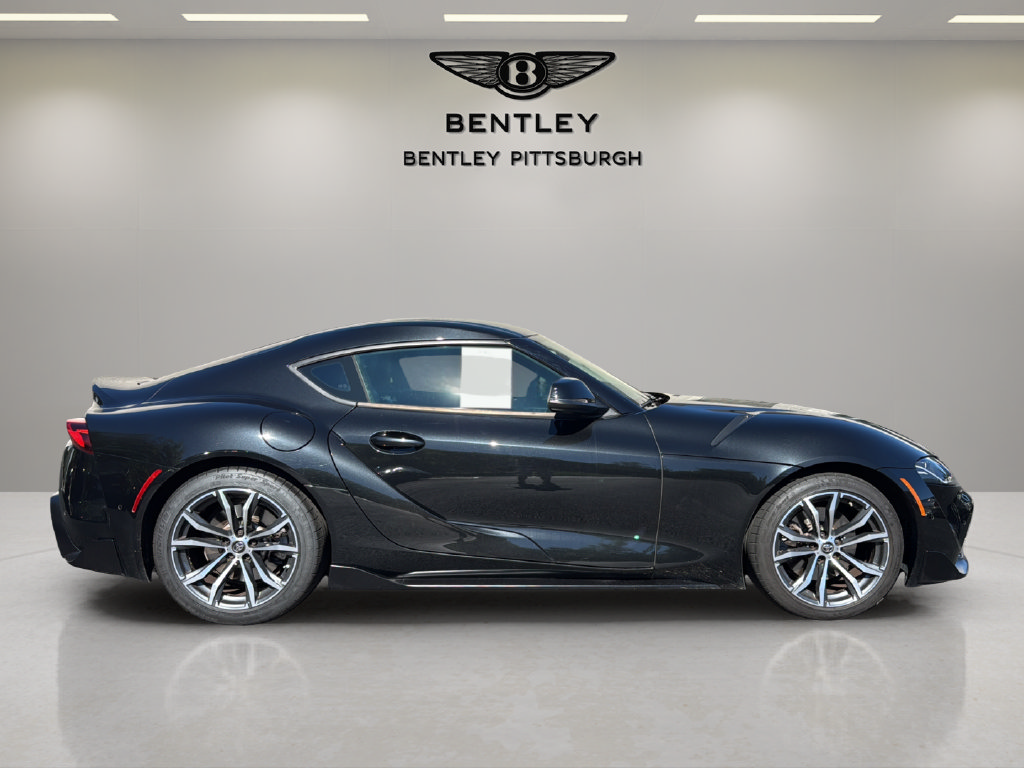 Used 2021 Toyota Supra w/ Safety & Technology Package RWD image 4