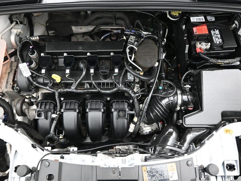 Used 2015 Ford Focus SE image 29