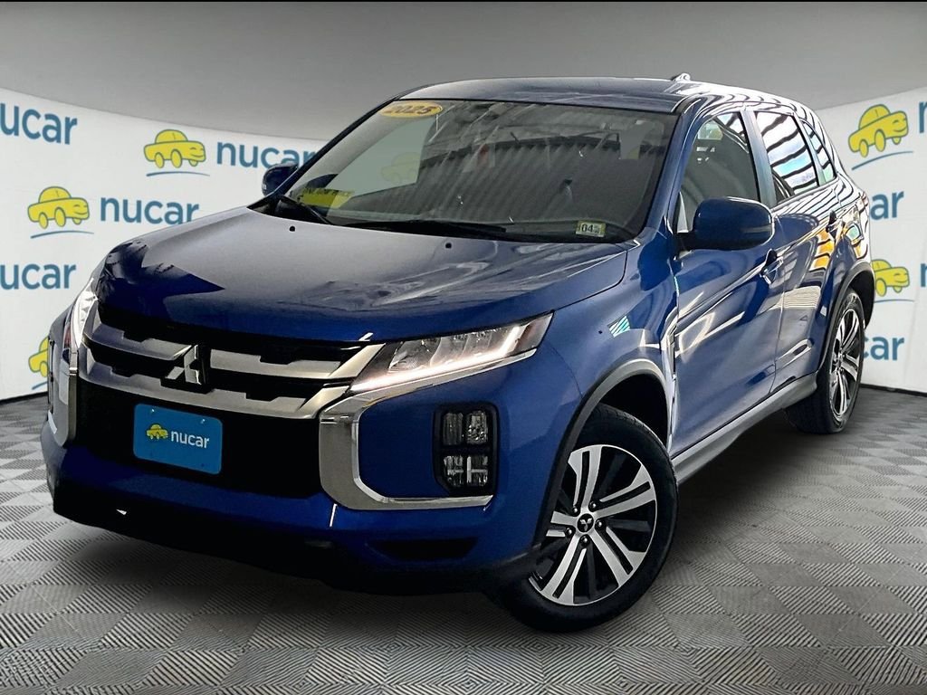 Used 2025 Mitsubishi Outlander Sport SE AWD/4WD image 3