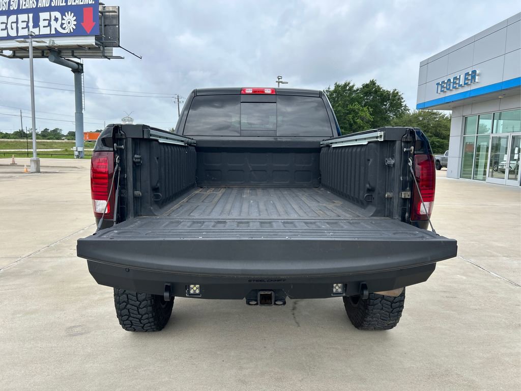 Used 2015 RAM 2500 Laramie w/ Black Appearance Group AWD/4WD image 12