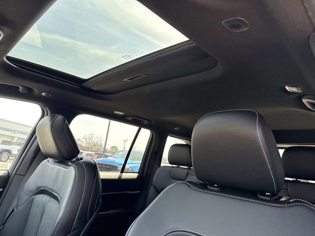 New 2026 Jeep Grand Cherokee Laredo image 10