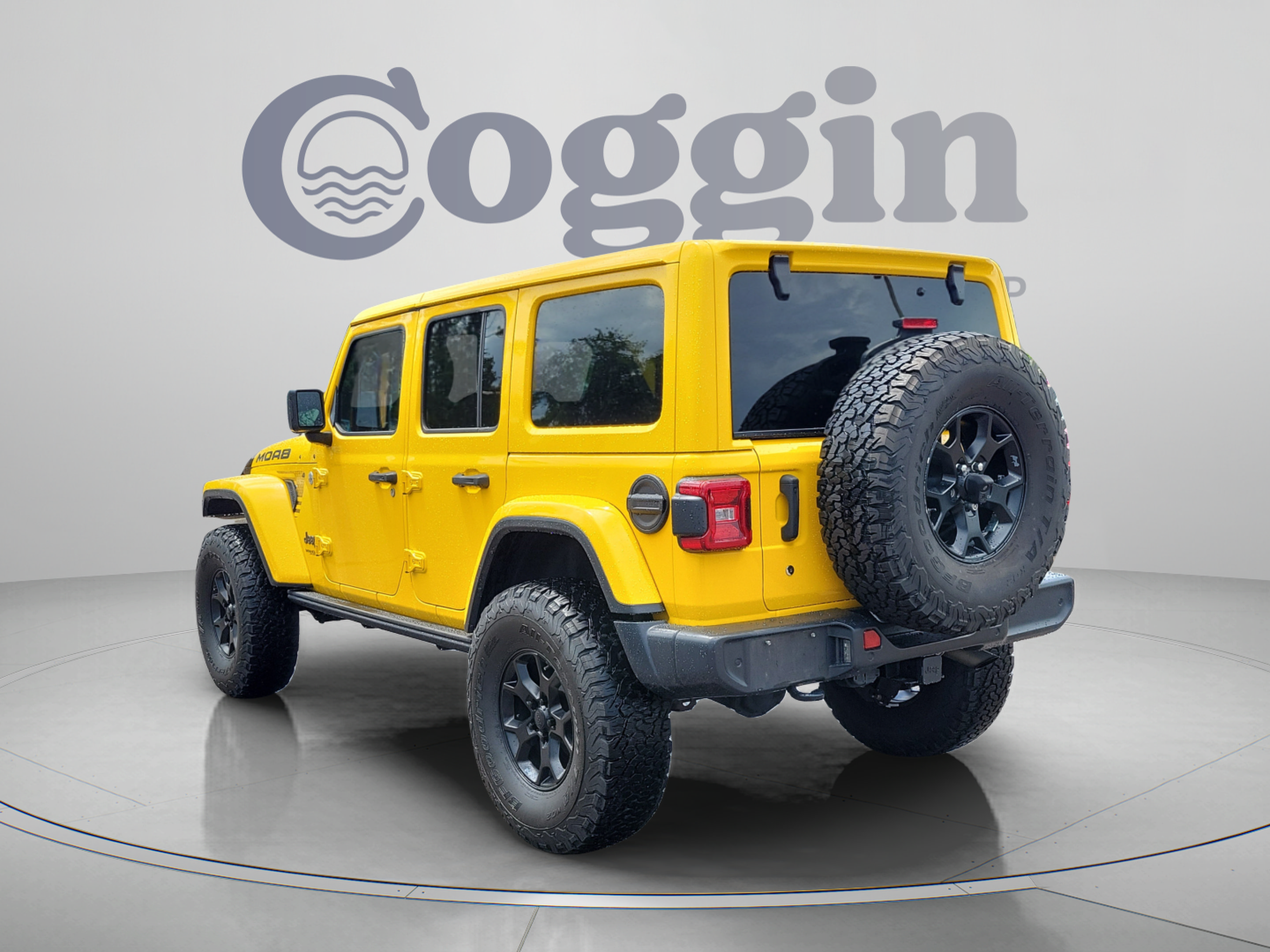 Used 2018 Jeep Wrangler Unlimited Sahara w/ Quick Order Package 24M Moab AWD/4WD image 3
