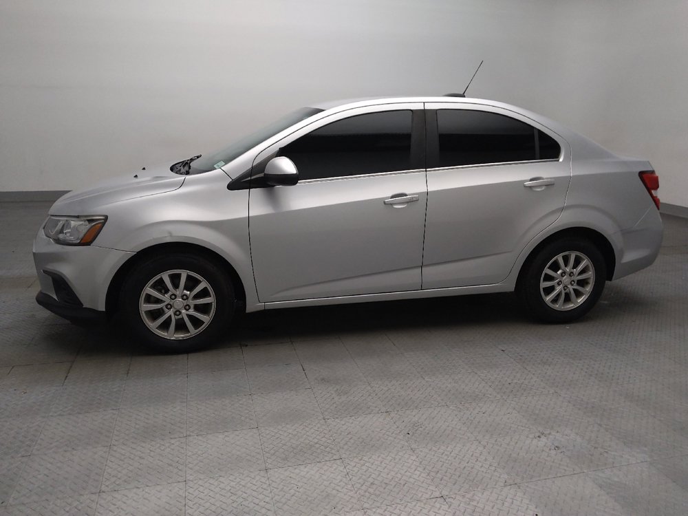 Used 2019 Chevrolet Sonic LT w/ Convenience Package FWD image 2