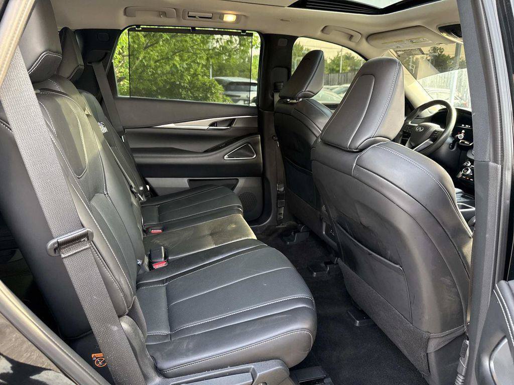 Used 2025 INFINITI QX60 Luxe w/ Vision Package AWD/4WD image 39