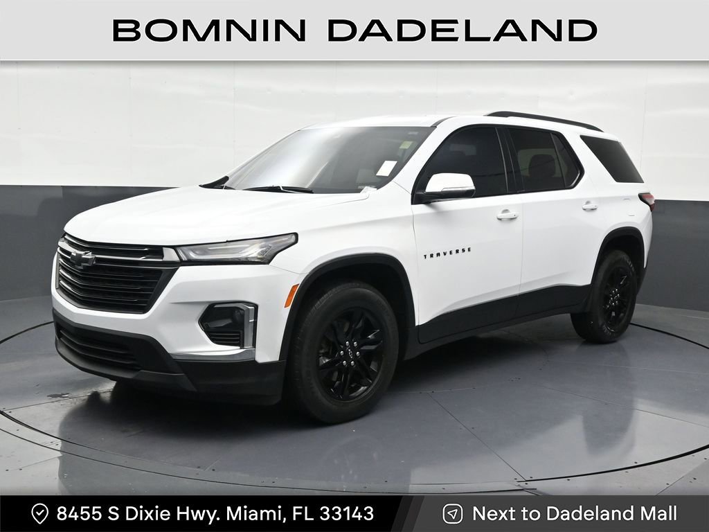 Used 2023 Chevrolet Traverse LT image 1