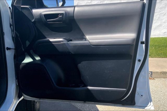 Used 2018 Toyota Tacoma SR w/ SR Convenience Package RWD image 23