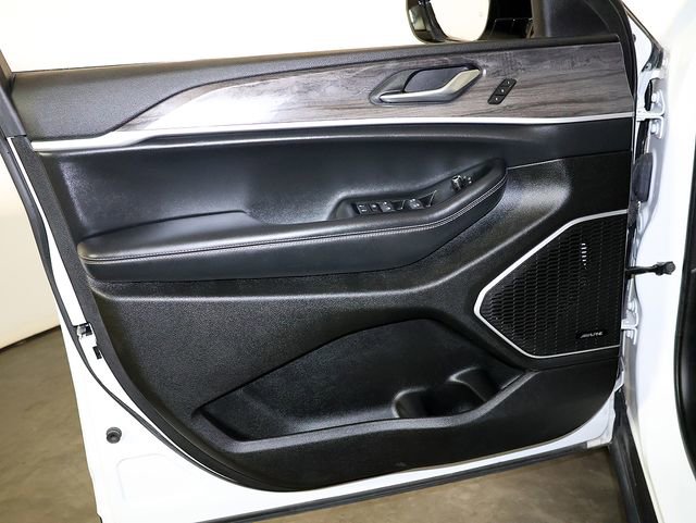 Used 2022 Jeep Grand Cherokee Limited AWD/4WD image 24