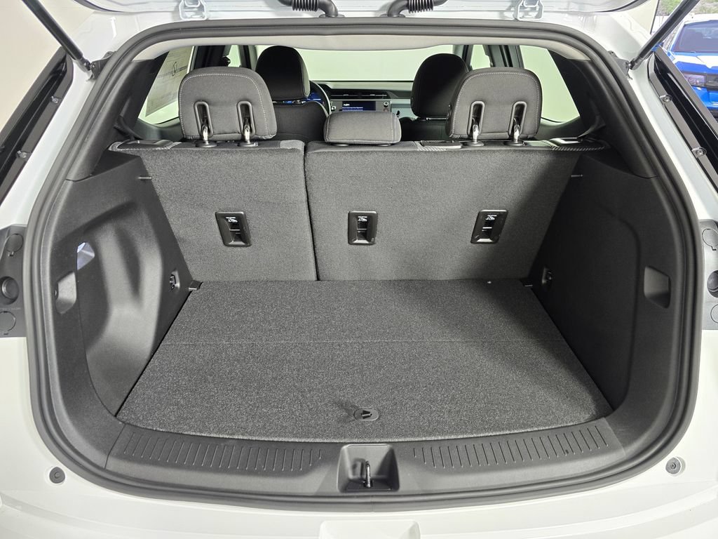 New 2027 Chevrolet Bolt LT w/ Comfort Package FWD image 16