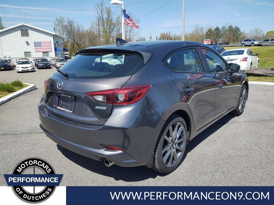 Used 2018 MAZDA MAZDA3 Grand Touring w/ Premium Equipment Package FWD image 3