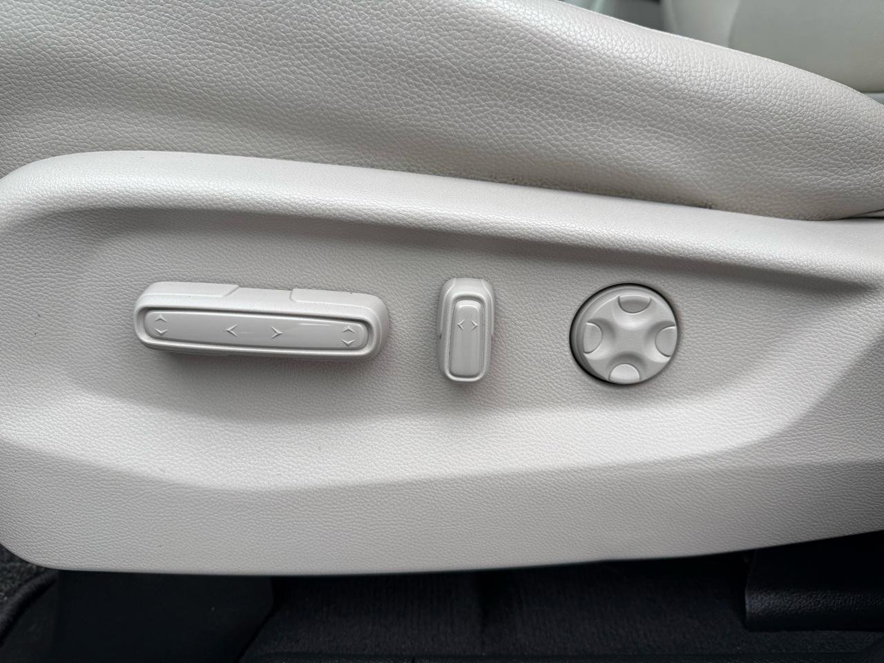 Used 2025 Honda Odyssey EX-L image 13