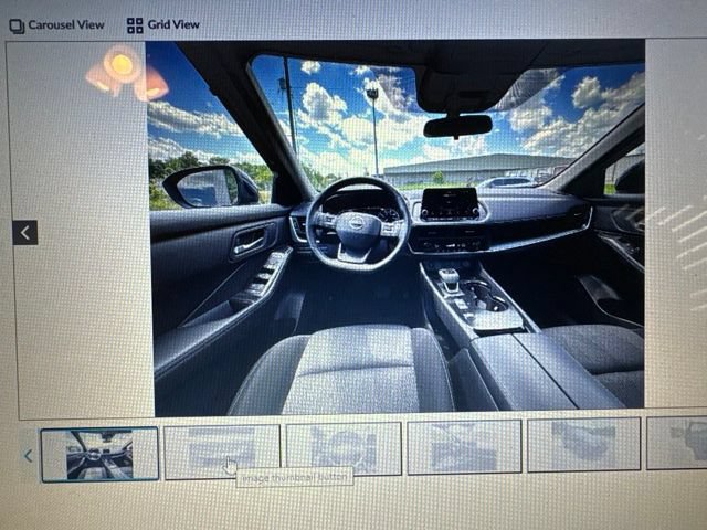 Used 2025 Nissan Rogue SV FWD image 33