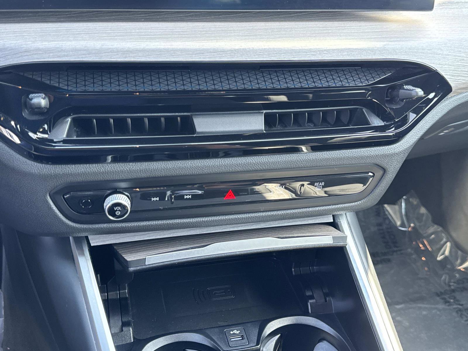 Certified 2025 BMW i4 xDrive40i AWD/4WD image 19