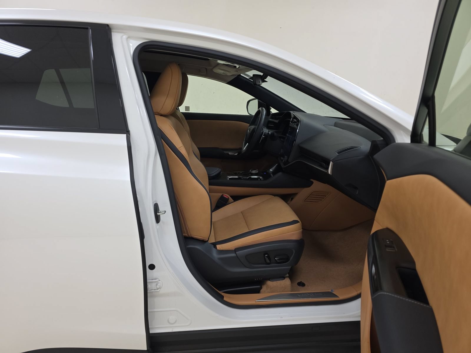 Used 2023 Lexus RZ 450e Premium w/ Technology Package AWD/4WD image 52