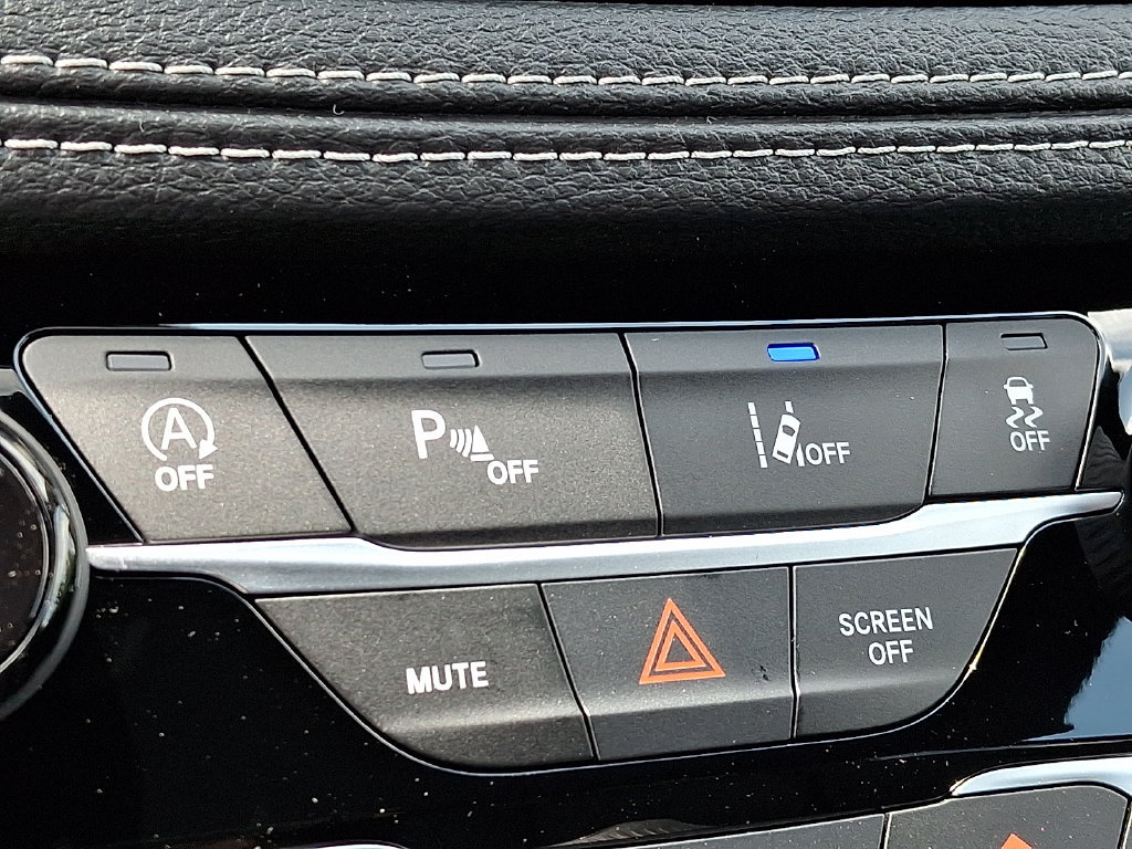 New 2027 Chrysler Pacifica Select AWD/4WD image 17