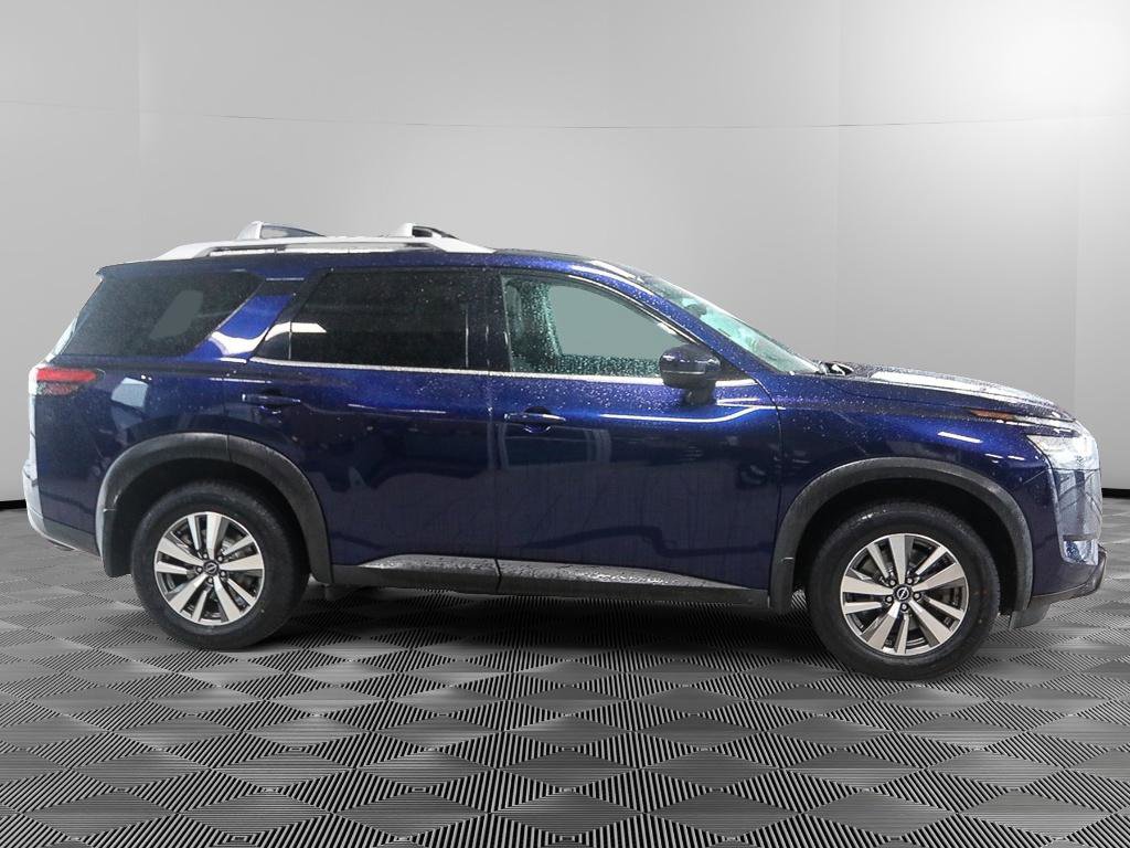 Used 2022 Nissan Pathfinder SL image 7