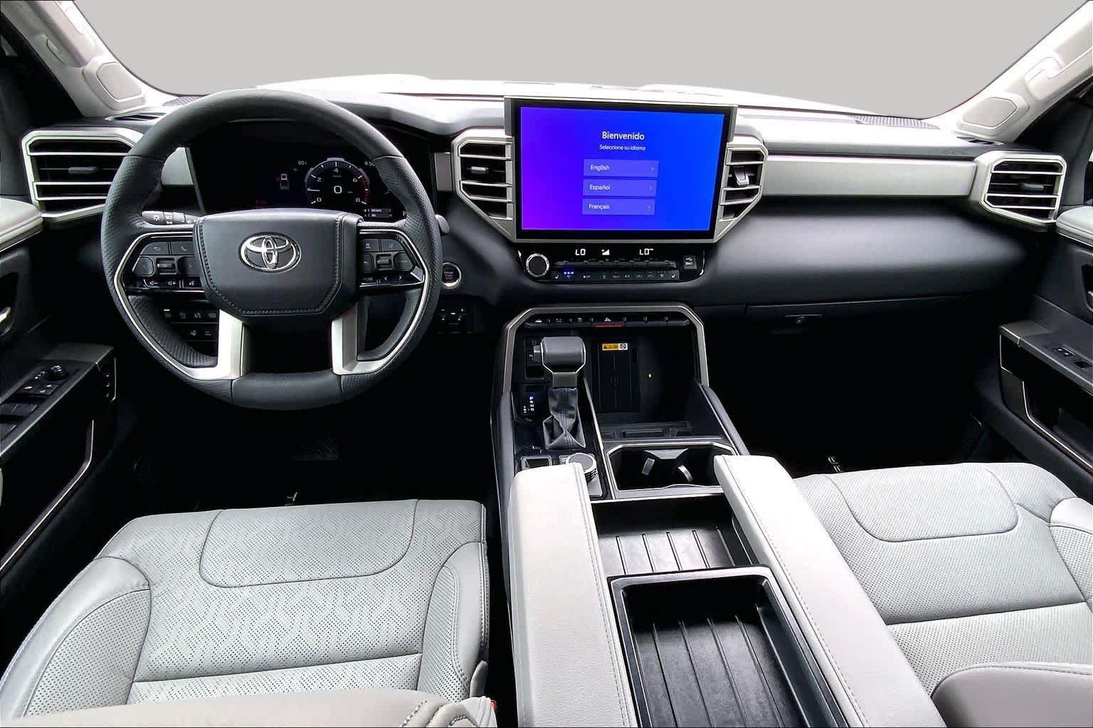 Used 2024 Toyota Tundra Limited AWD/4WD image 16