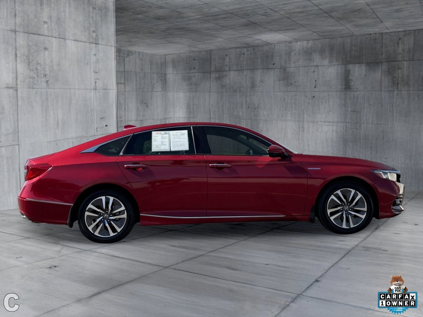 Used 2018 Honda Accord Touring image 6