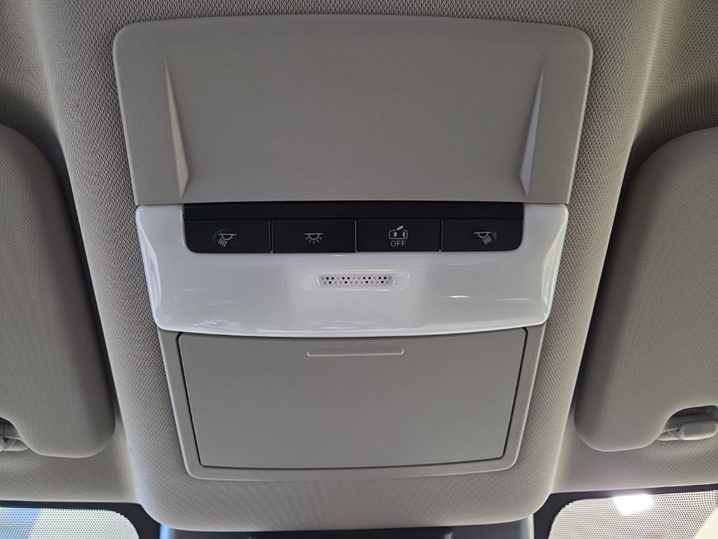 Used 2023 Nissan Rogue S image 28