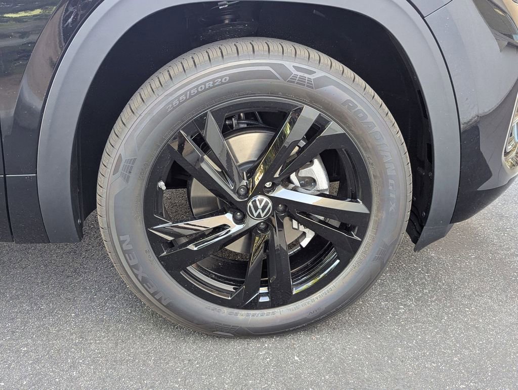 New 2026 Volkswagen Atlas Cross Sport SEL R-Line image 24