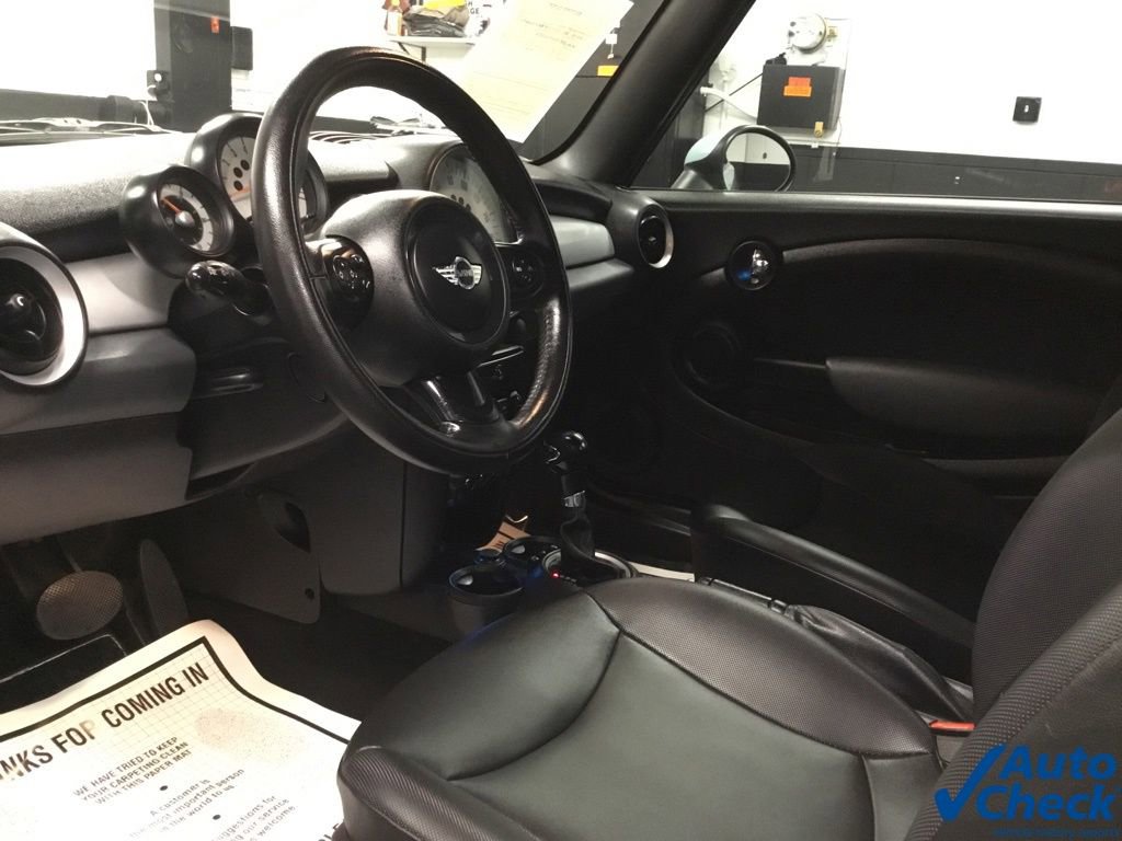 Used 2012 MINI Cooper Convertible FWD image 29