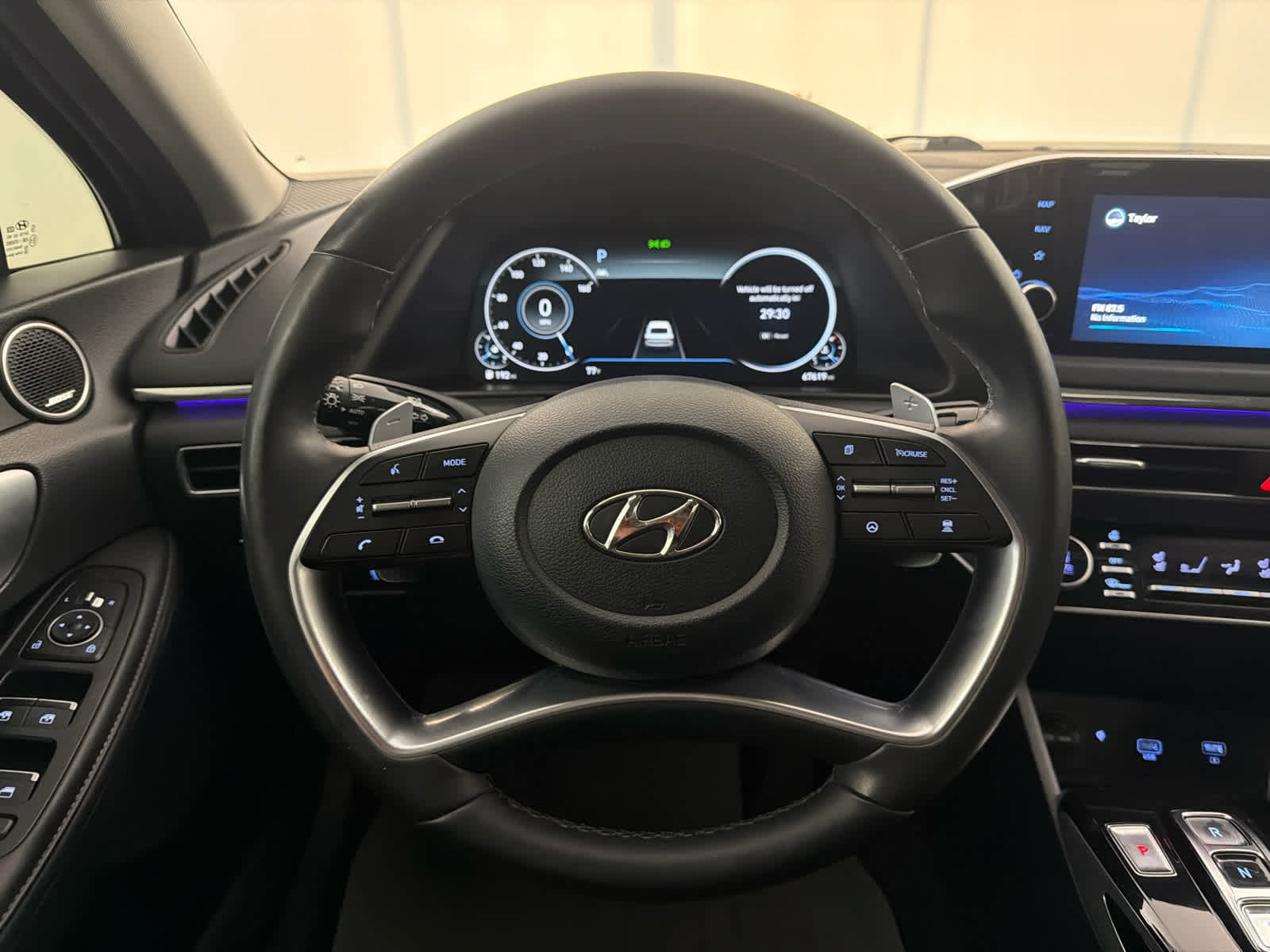 Used 2022 Hyundai Sonata Limited w/ Preferred Accessory Package FWD image 17