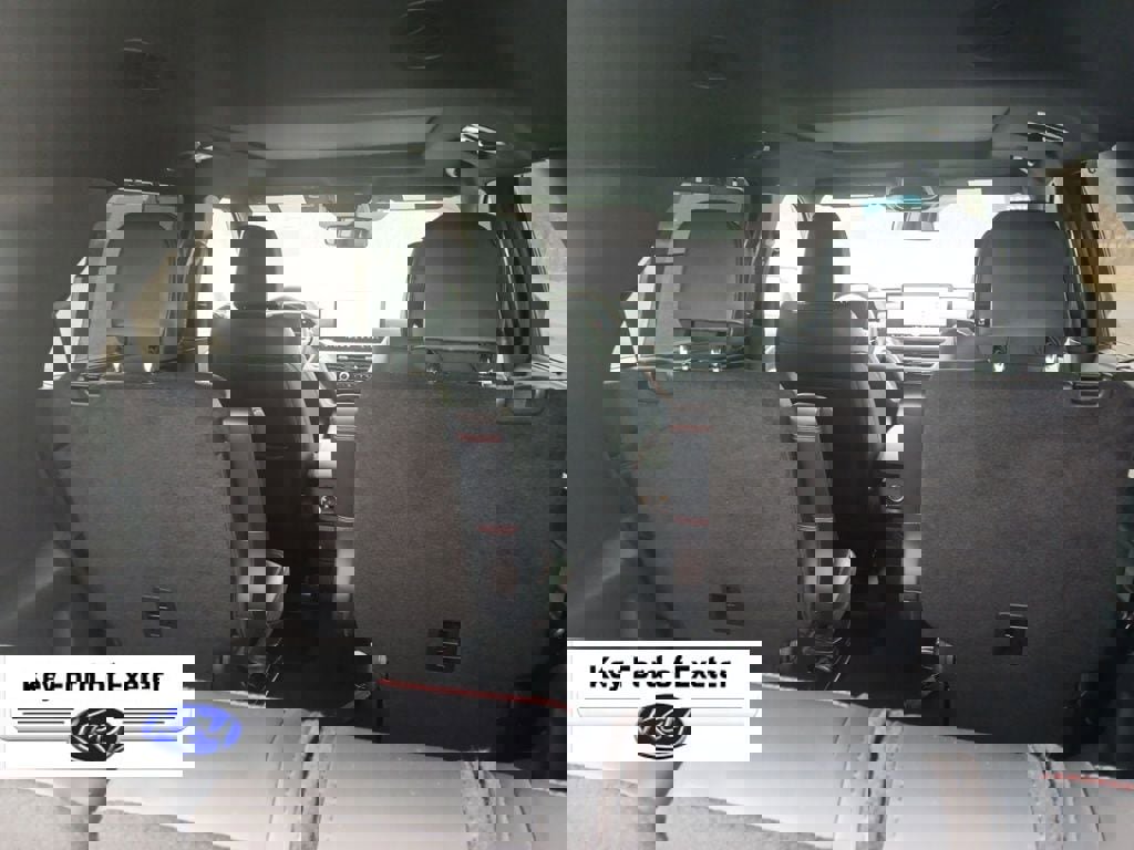 Used 2025 Ford Explorer ST-Line w/ Premium Package image 14