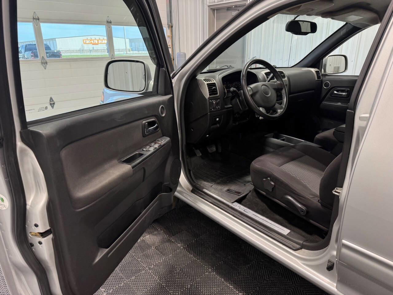 Used 2012 GMC Canyon SLE image 6