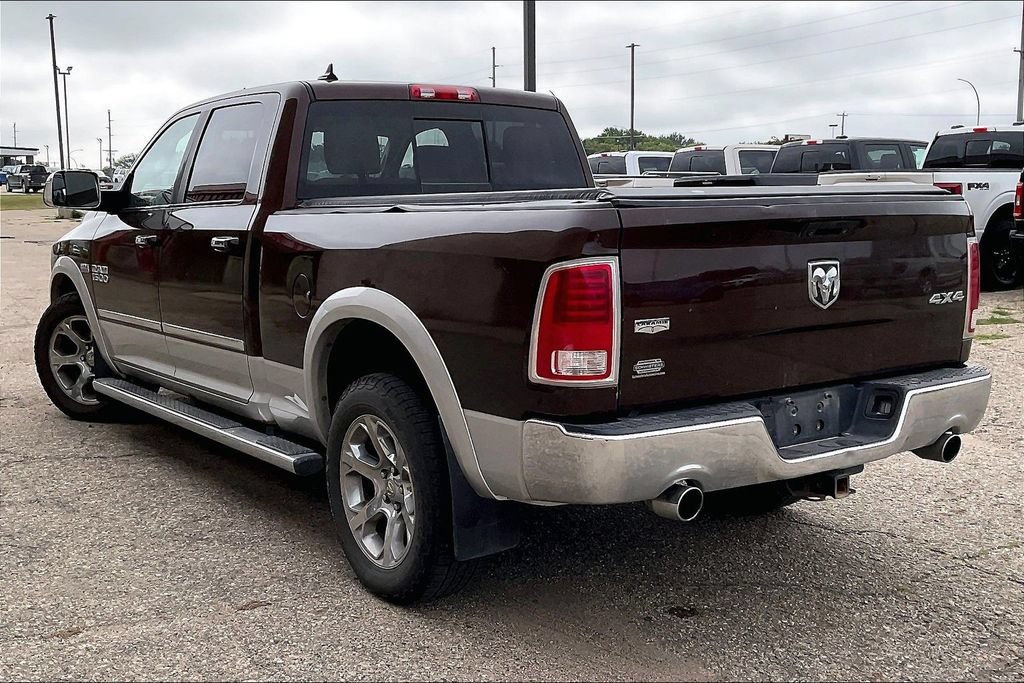 Used 2015 RAM 1500 Laramie w/ Convenience Group AWD/4WD image 3