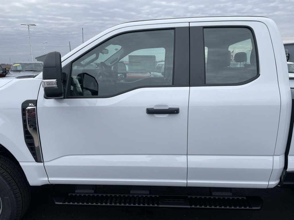 New 2026 Ford F350 XL w/ XL Chrome Package image 36