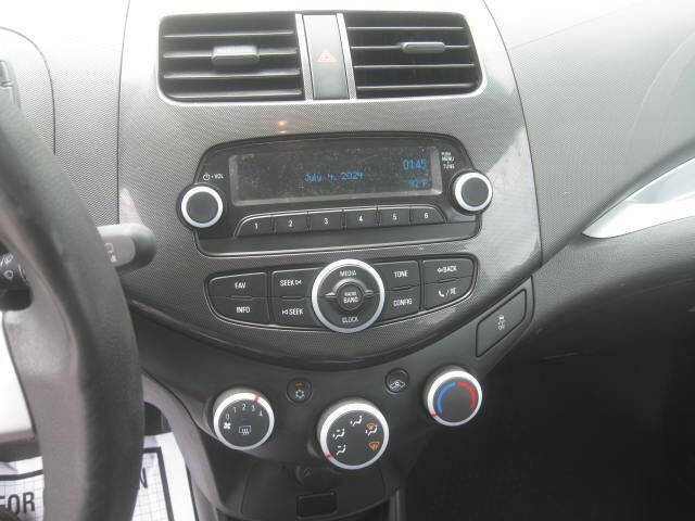 Used 2014 Chevrolet Spark LS FWD image 18