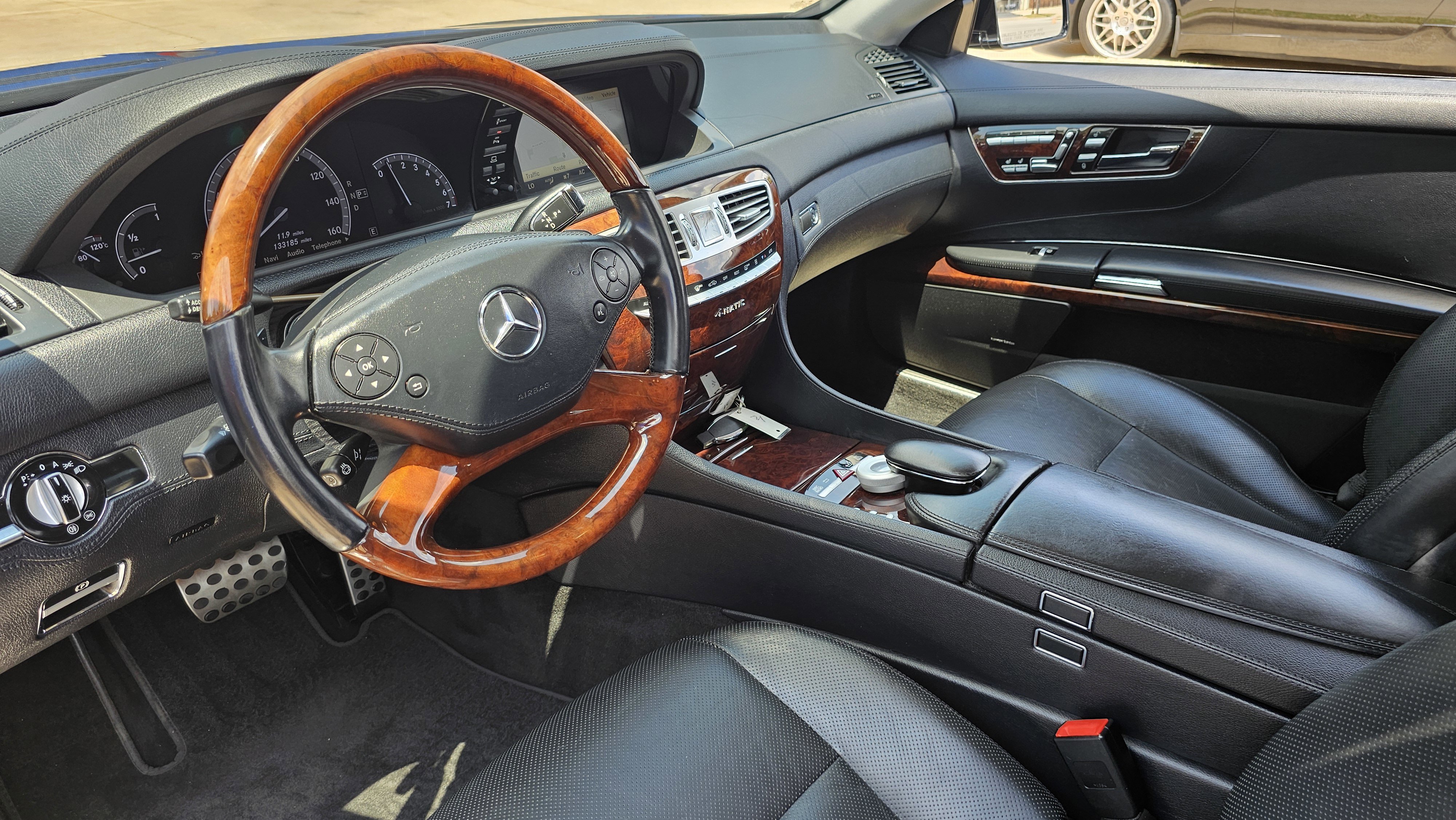 Used 2012 Mercedes-Benz CL 550 4MATIC w/ Sport Pkg image 25