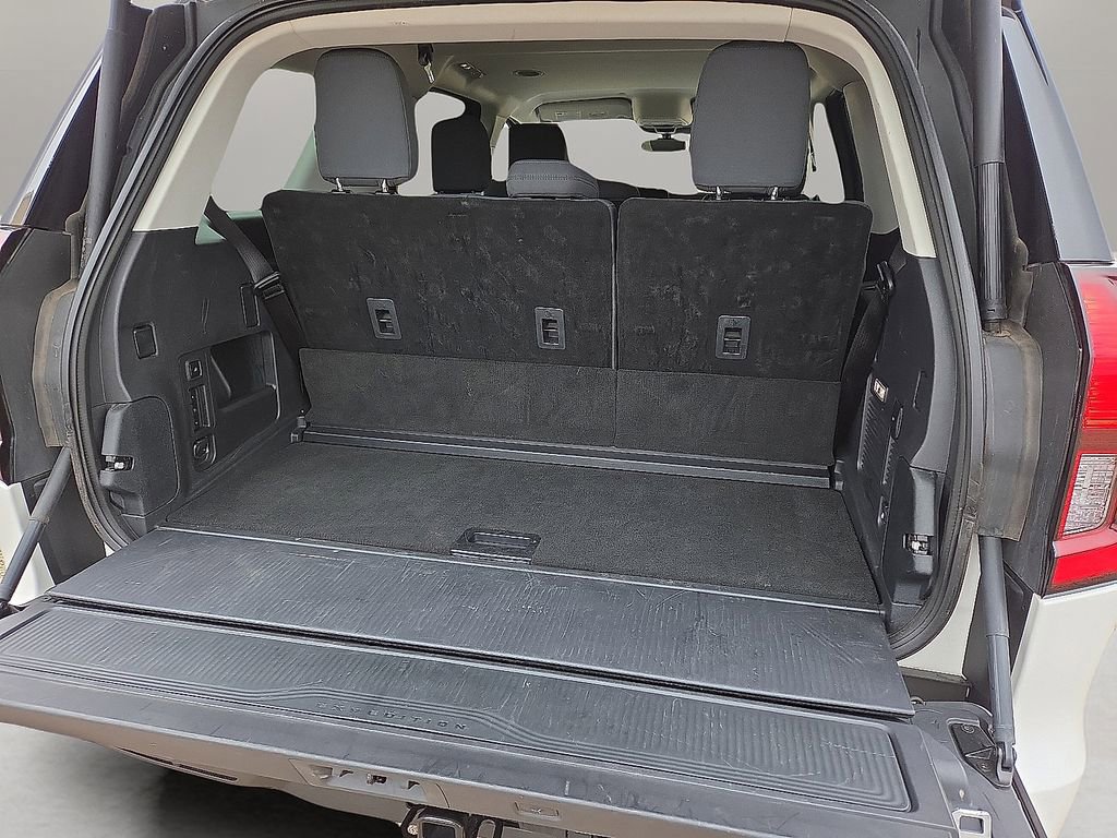 Used 2025 Ford Expedition Active image 17