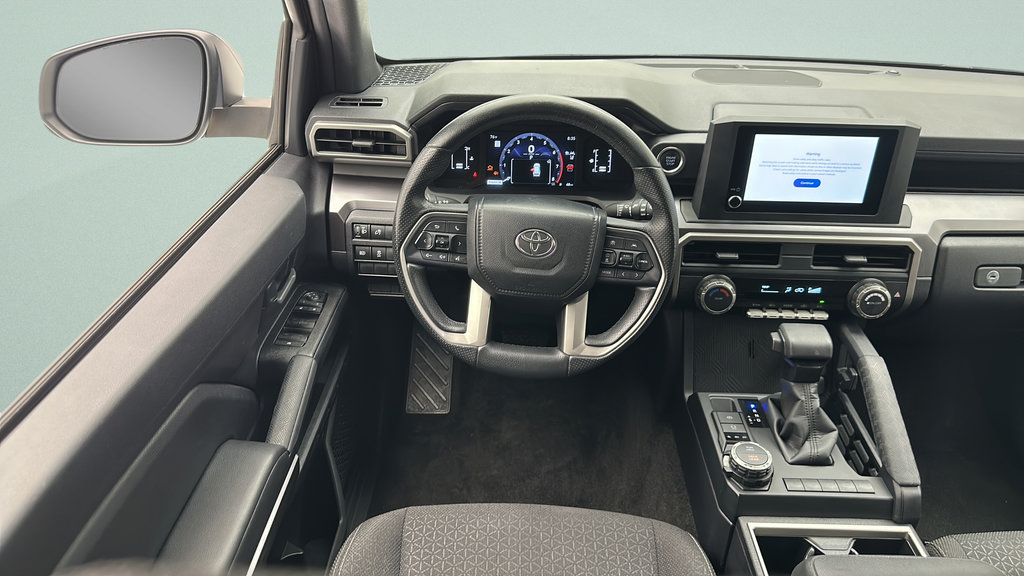 Used 2025 Toyota 4Runner SR5 AWD/4WD image 11