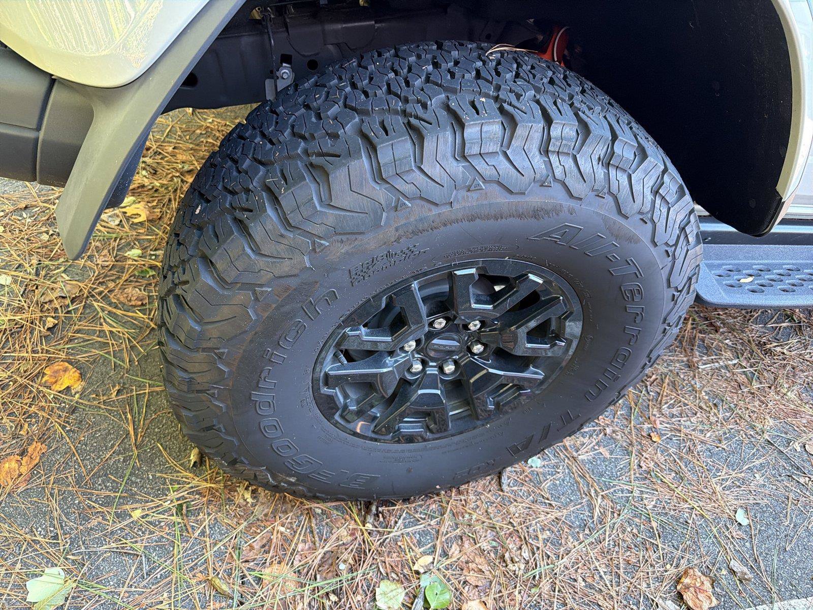 Used 2025 Ford Bronco Raptor AWD/4WD image 8