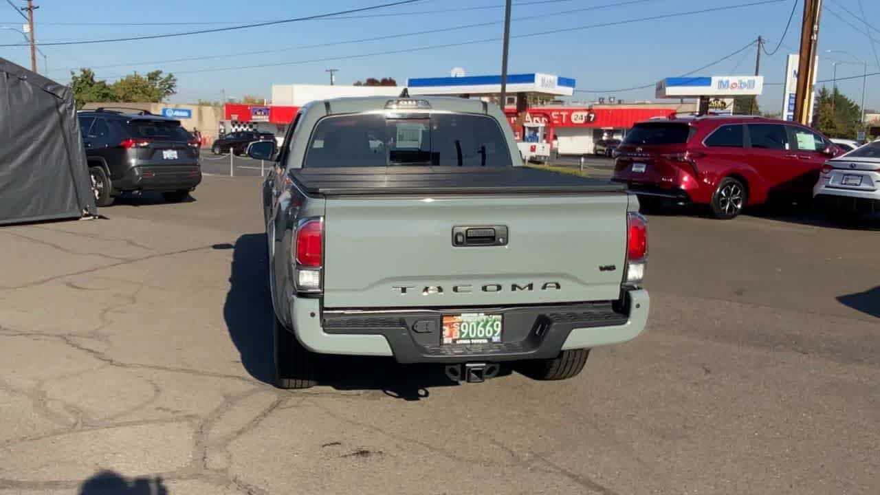 Certified 2023 Toyota Tacoma TRD Sport w/ TRD Premium Sport Package AWD/4WD image 8