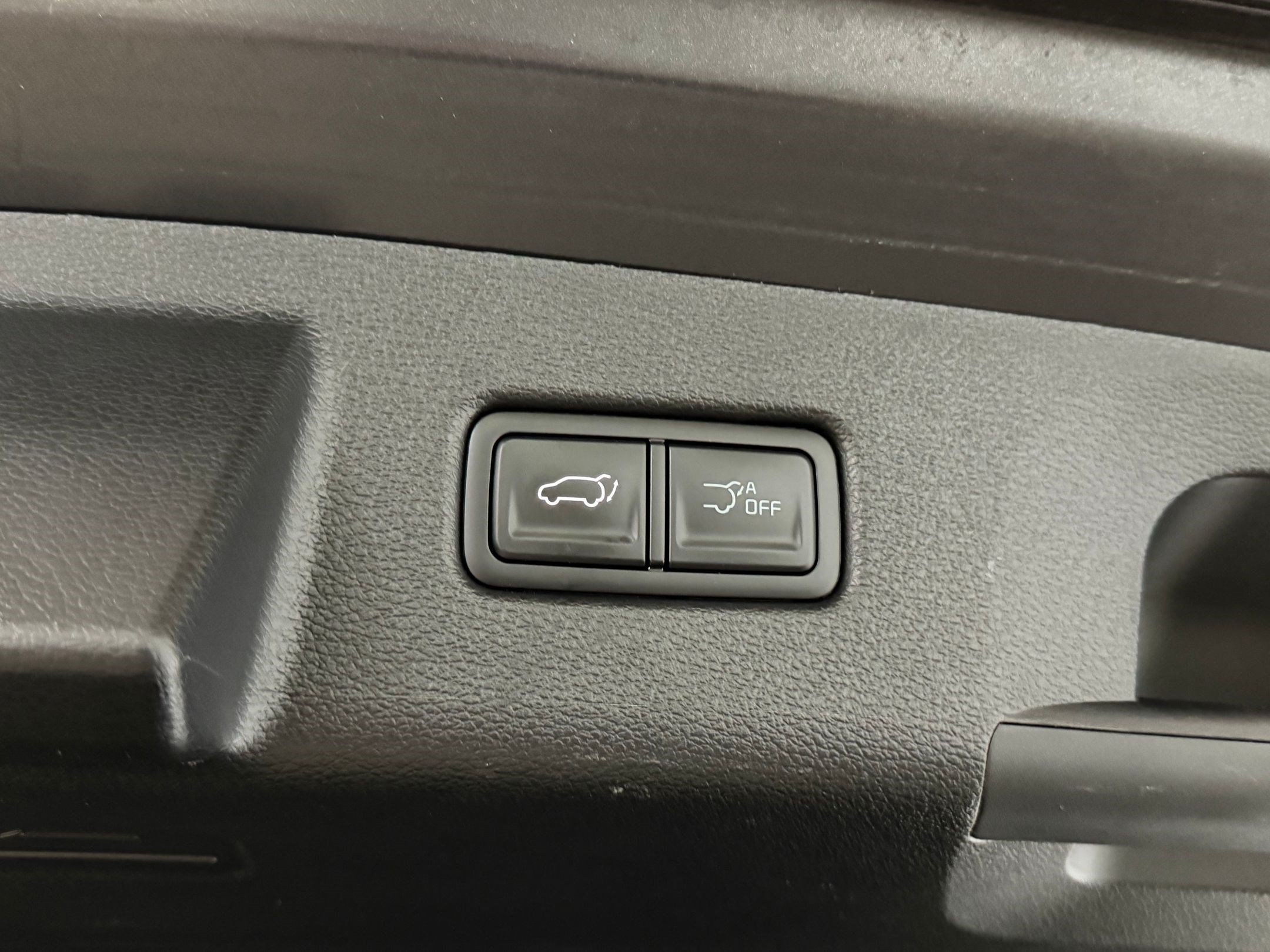 Used 2024 Kia Telluride SX w/ Towing Package FWD image 23
