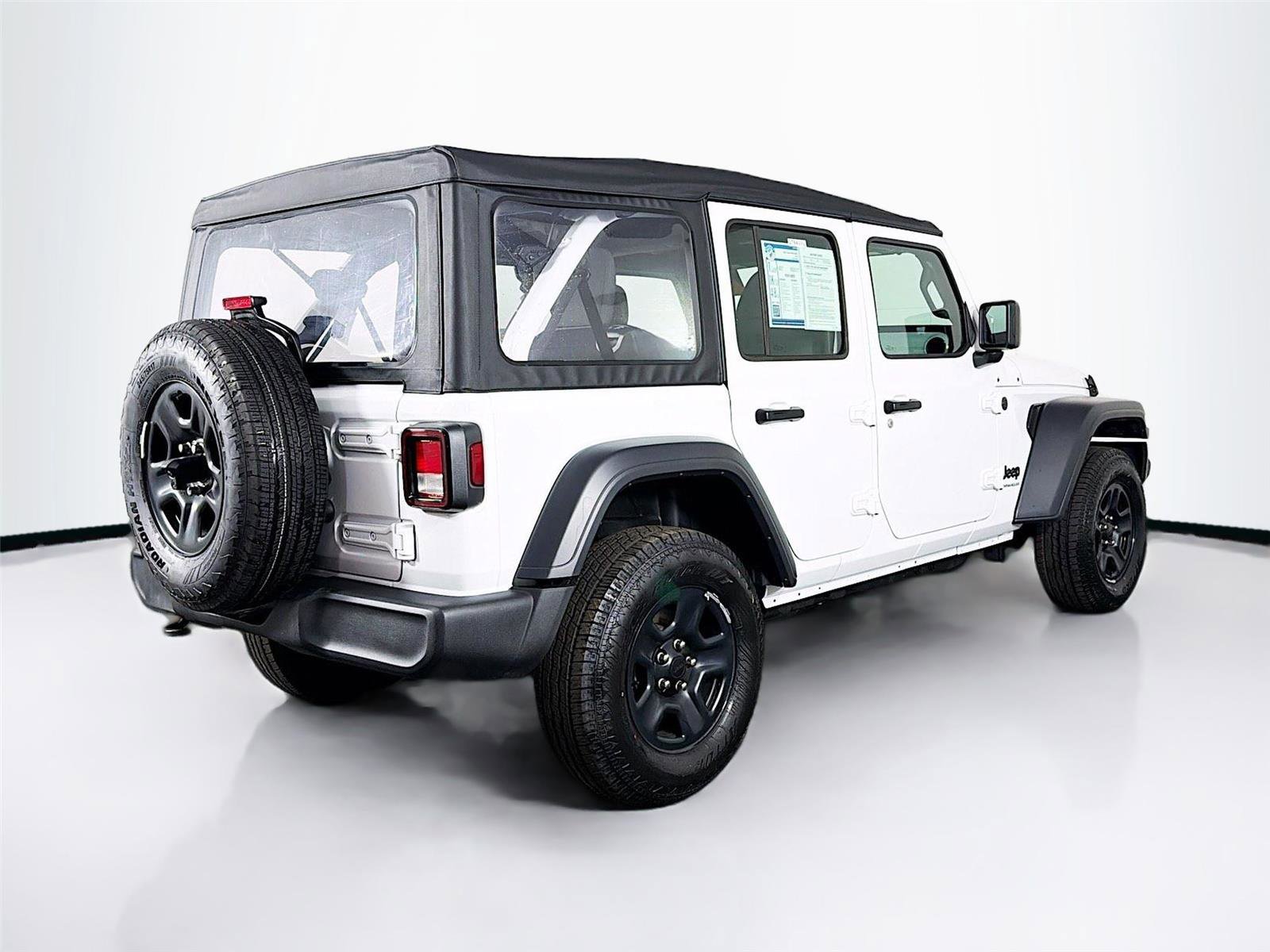 Used 2025 Jeep Wrangler Sport image 7