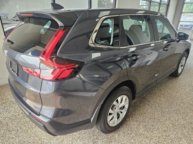 Used 2023 Honda CR-V LX image 2