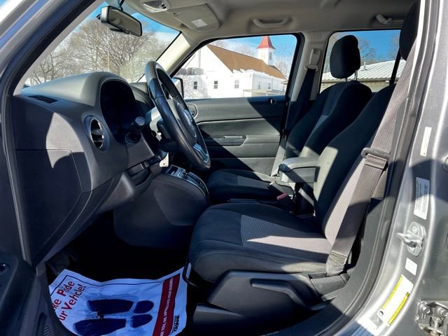 Used 2015 Jeep Patriot Latitude image 12