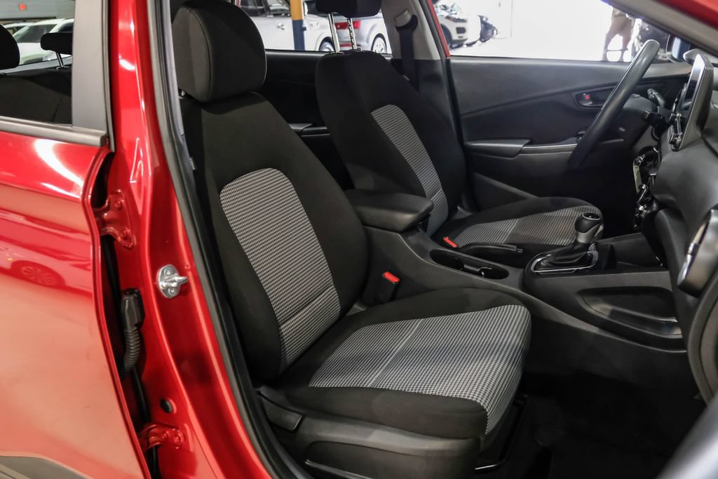 Used 2023 Hyundai Kona SE FWD image 30