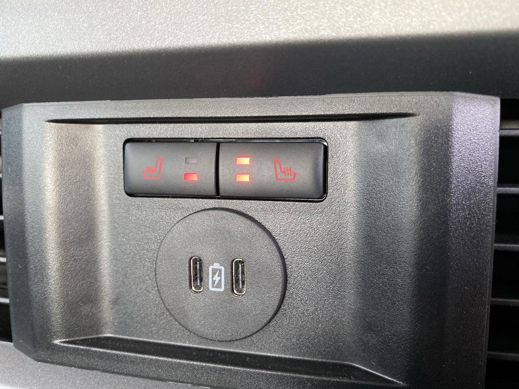 New 2026 Ford F250 Lariat w/ FX4 Off-Road Package image 44