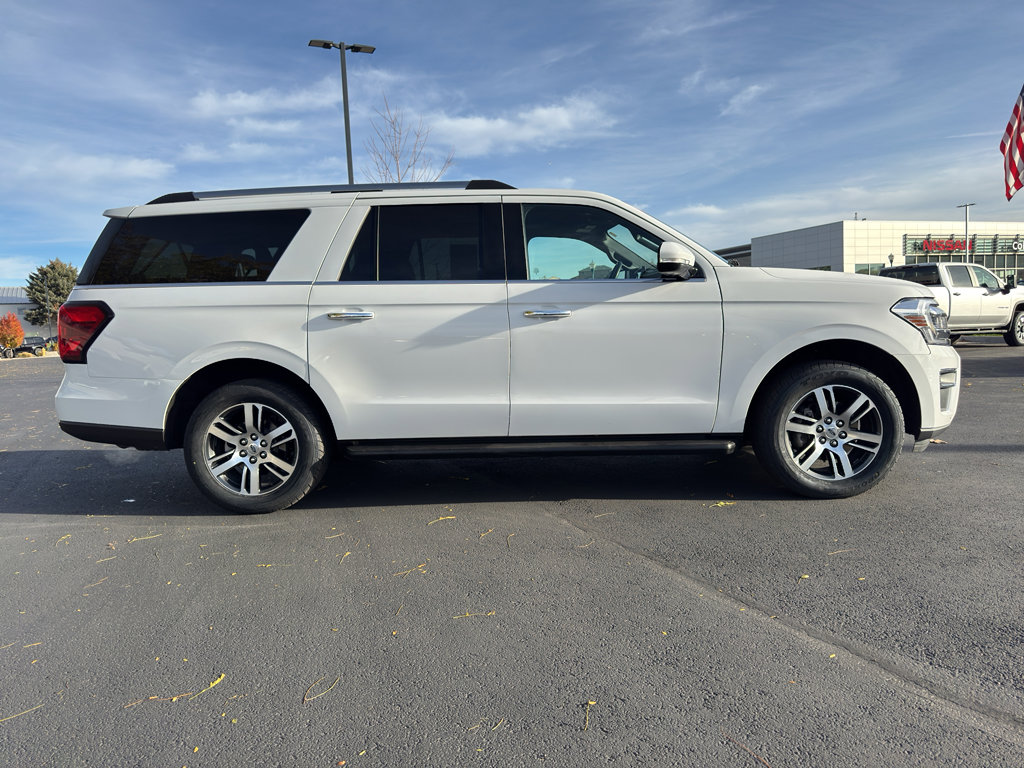 Used 2024 Ford Expedition Max Limited image 2