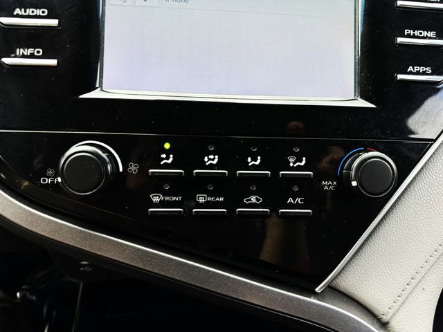 Used 2018 Toyota Camry L image 32