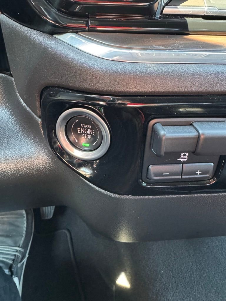 Used 2025 GMC Sierra 1500 SLT image 22