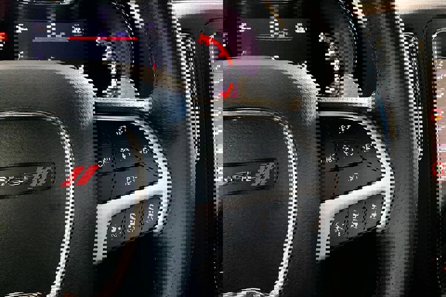 Used 2017 Dodge Durango R/T w/ Technology Group image 23