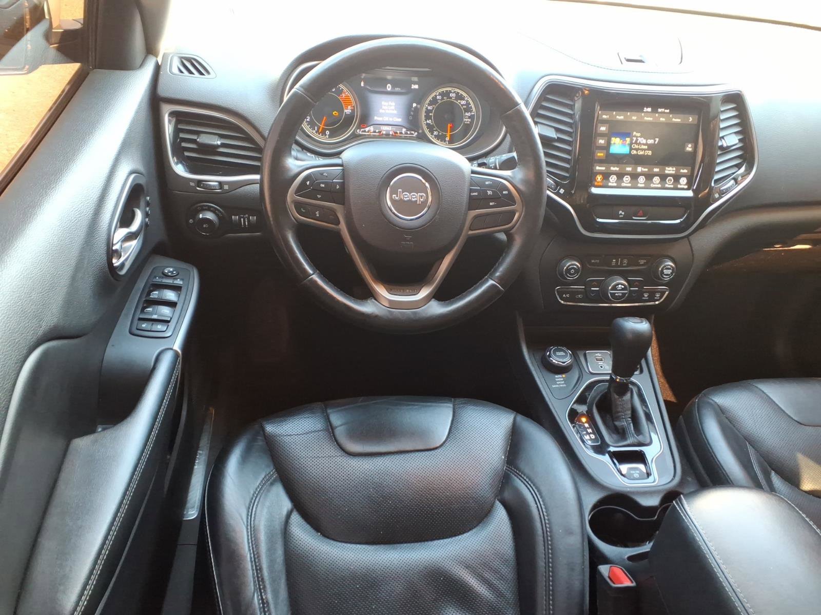 Used 2019 Jeep Cherokee Limited AWD/4WD image 8