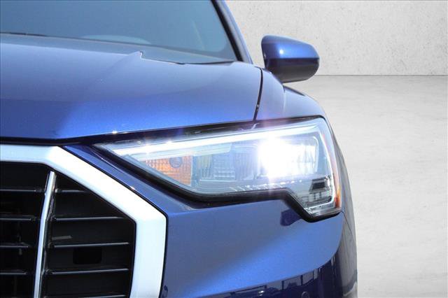 Used 2021 Audi Q3 2.0T Premium w/ Convenience Package AWD/4WD image 4