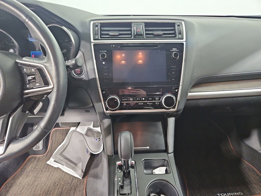 Used 2019 Subaru Outback 2.5i Touring AWD/4WD image 18