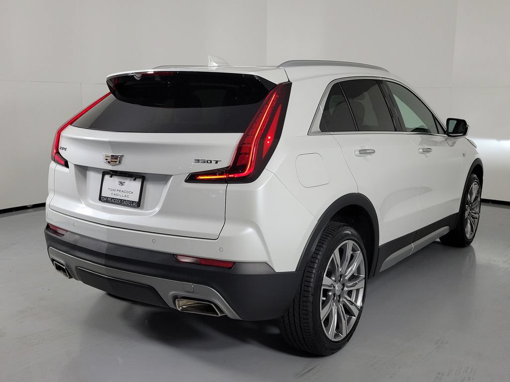 Used 2023 Cadillac XT4 Premium Luxury FWD image 3